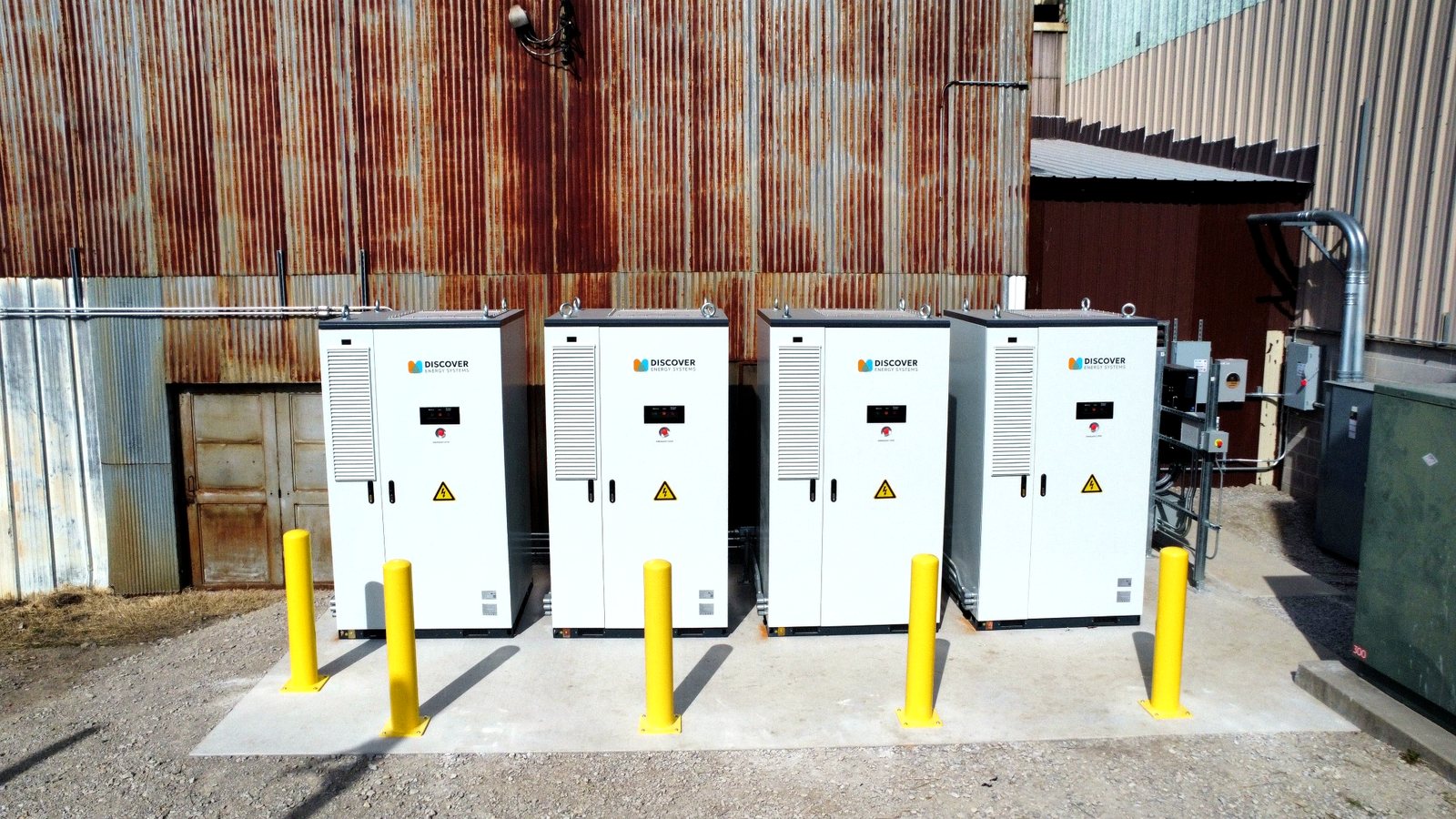 Discover AES 210HV battery cabinets installed for demand charge reduction 
